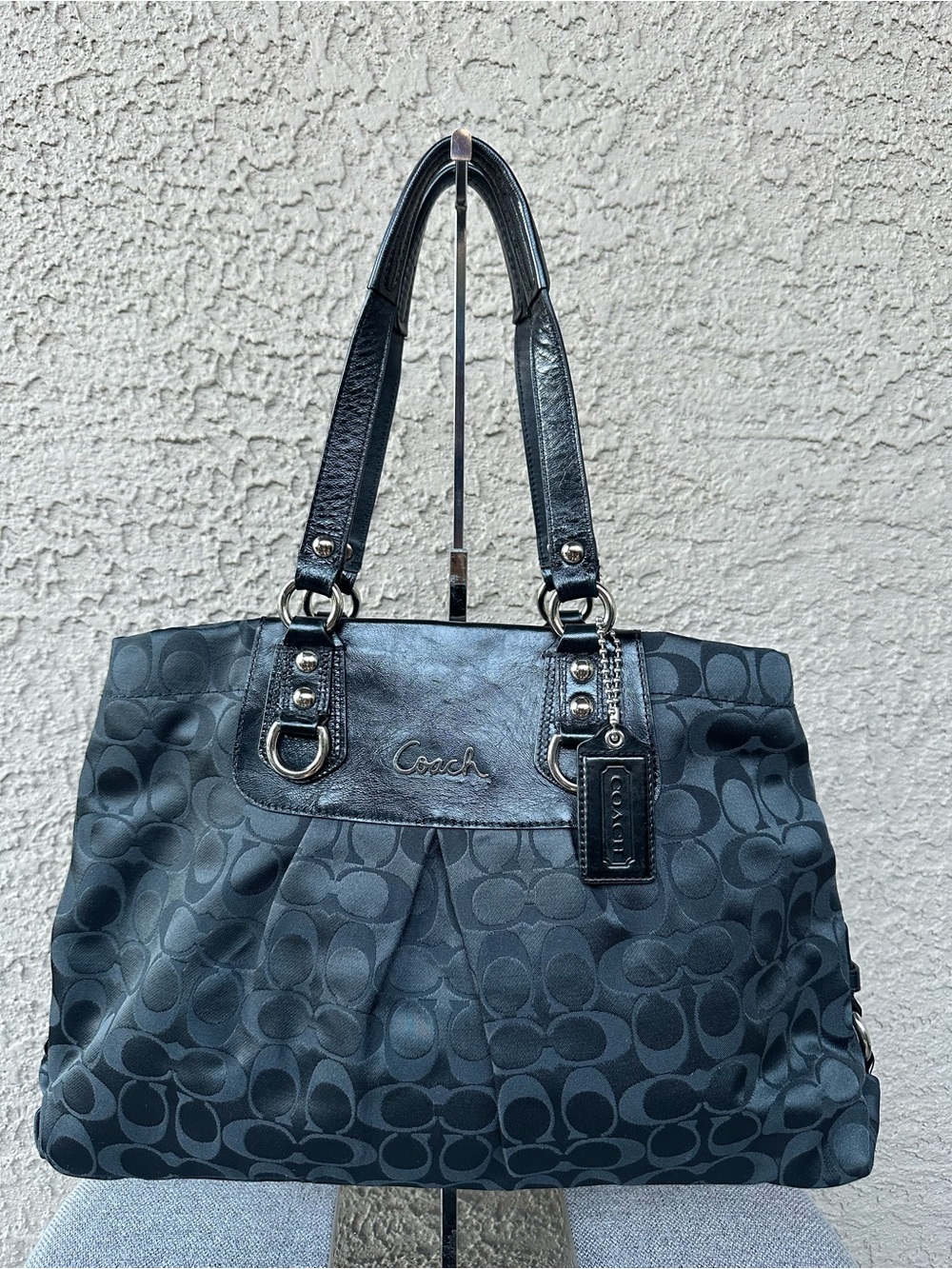 COACH Ashley Carryall Signature Shoulder Bag